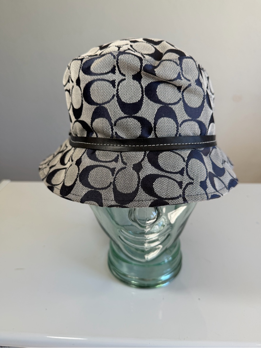 Coach Vintage Signature C Jacquard Bucket Hat Navy Size M/L